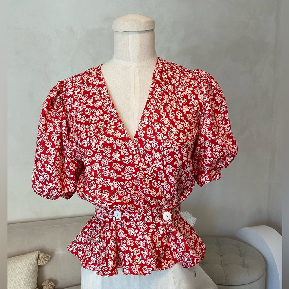 RED AND WHITE FLORAL VINTAGE PEPLUM BLOUSE